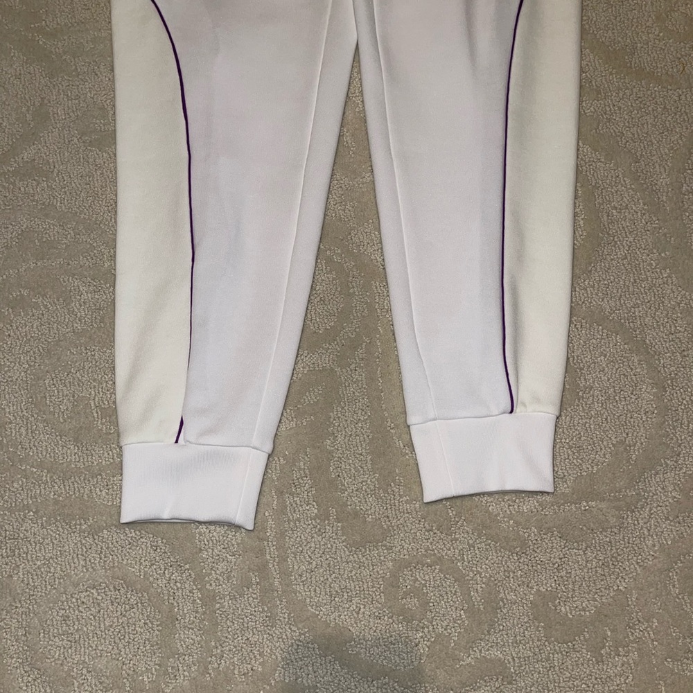 Adidas sweat suit - Picture 7 of 8